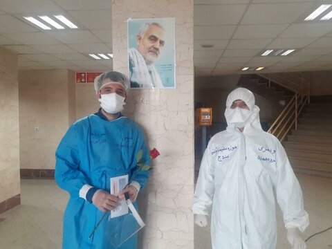 تصویری رپورٹ| حوزہ علمیہ صوبہ کردستان کی جانب سے کرونا وائرس کے خلاف فرنٹ لائن پر موجود ڈاکٹروں کی تجلیل