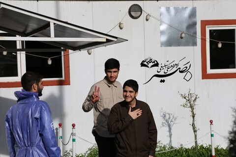 تصاویر شما/ خدمات جهادی طلاب گروه فرهنگی تبلیغی بصیر در بیمارستان بقیة الله تهران