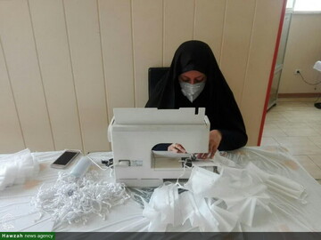 بانوان طلبه الشتری در میدان جهاد خدمت به مردم/ تولید و توزیع ۱۸ هزار ماسک