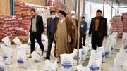 تصاویر / بازدید امام جمعه اصفهان از توزیع ۳۵ هزار بسته معیشتی
