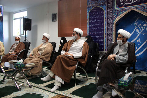 بالصور/ اجتماع لمديري المدارس العلمية في محافظة خراسان الشمالية في إيران
