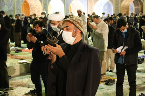 تصاویر/ مراسم شب 19 رمضان در مسجد امام