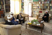تصاویر/ حضور نمایندگان رئیس قوه قضائیه و مدیر حوزه‌های علمیه در منزل حجت الاسلام والمسلمین غرویان
