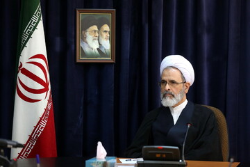 تسلیت آیت الله اعرافی به مدیر حوزه علمیه استان سمنان