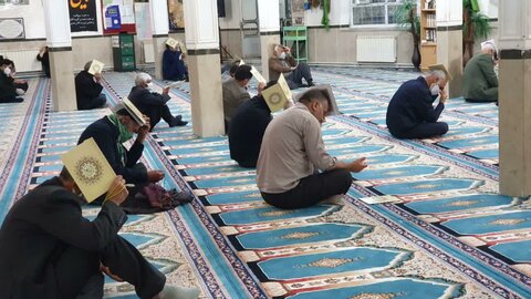 تصاویر/ مراسم احیای شب قدر در مسجد صاحب الزمان (عج)شهر توپ آغاج بیجار