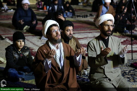 تصویری رپورٹ| قم کے مختلف مساجد میں حضرت علی (ع) کی شہادت اور شب قدر کی مناسبت سے عزاداری اور مناجات