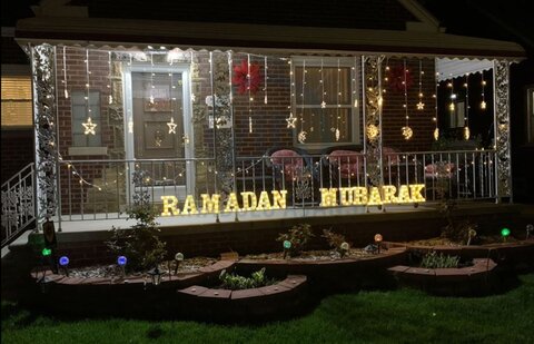 مسلمانان میشیگان خانه هایشان را برای ماه رمضان چراغانی کردند