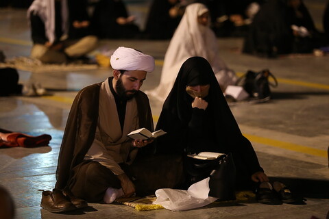 تصاویر/ احیاء شب بیست و سوم ماه مبارک رمضان در جوار حرم حضرت معصومه(ع)