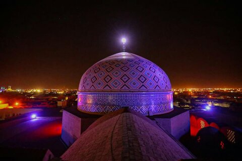 تصاویر/برگزاری احیا در مسجد تاریخی جامع دارالعباده شهر یزد