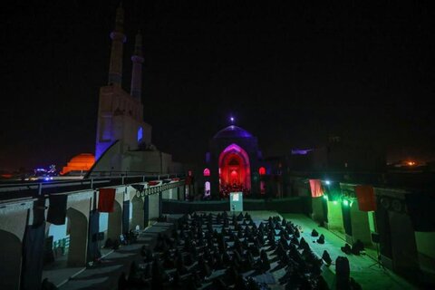 بالصور/ إحياء ليلة الثالثة والعشرين من شهر رمضان المبارك في مختلف أرجاء إيران