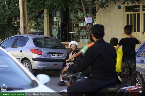 بالصور/ نشاطات طلاب العلوم الدينية التطوعية في مختلف أحياء مدينة قم المقدسة