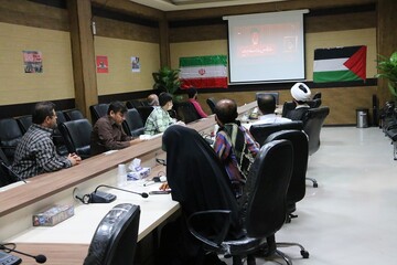 جوانان بوشهری به بیانات رهبر انقلاب گوش جان سپردند