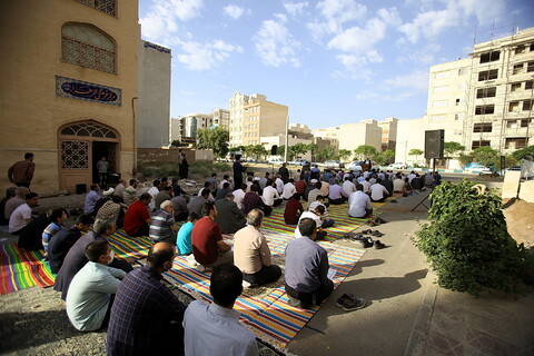 نماز عید فطر در مسجد الزهرا(ع) قم