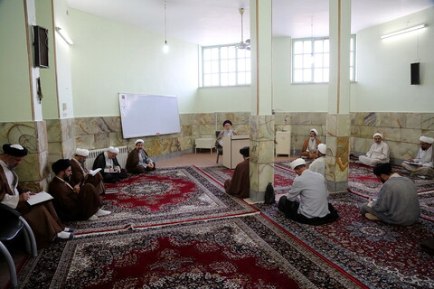 تصویری رپورٹ|حوزہ علمیہ قم میں درس خارج اور دیگر کلاسیں دوبارہ شروع
