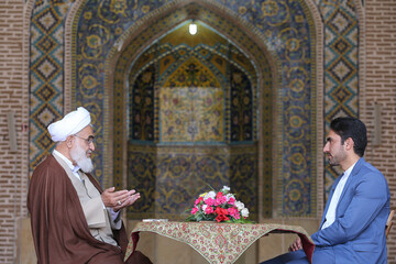 حرکت پیامبر اسلام در غدیر و مباهله راه ما را در زندگی مشخص کرده است 