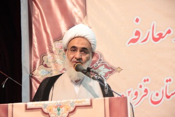 "عدالت" پرترافیک ترین دروازه گرایش افراد به اسلام است