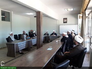 بالصور/ اجتماع المجلس التعليمي للحوزة العلمية بمحافظة أذربيجان الشرقية في إيران
