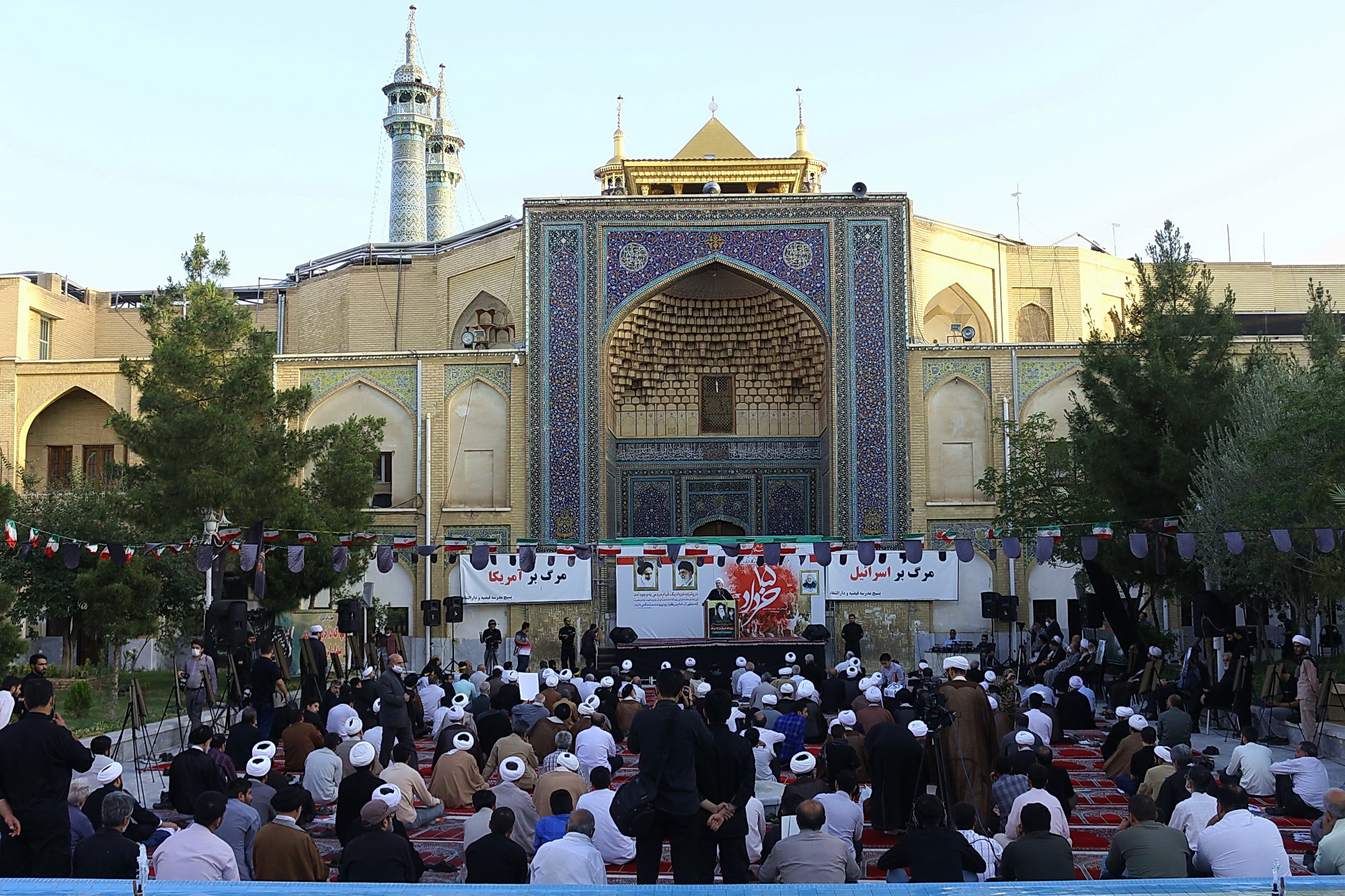 بزرگداشت یوم الله ۱۵ خرداد در مدرسه علمیه فیضیه