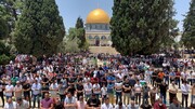 صلاة  1200 فلسطيني في المسجد الاقصى