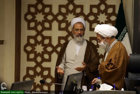 تصویری رپورٹ| حوزہ علمیہ ایران کے صوبائی سربراہوں کا ویڈیو لنک اجلاس