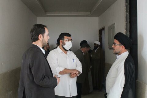 دیدار نماینده ولی فقیه در کردستان از مراحل ساخت مدرسه سفیران خاتم الانبیاء سنندج