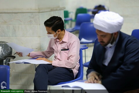 تصویری رپورٹ|قم میں سماجی فاصلہ اور طبی امور کی رعایت کے ساتھ دینی مدارس میں امتحانات منعقد