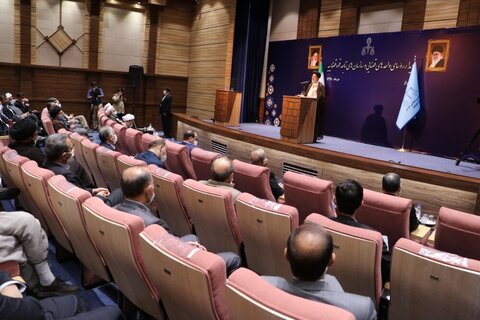 بالصور/ زيارة رئيس السلطة القضائية في إيران إلى مدينة شيراز