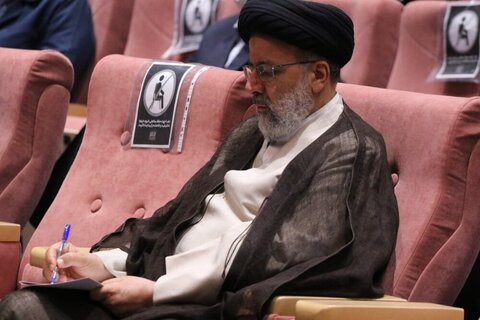 بالصور/ زيارة رئيس السلطة القضائية في إيران إلى مدينة شيراز