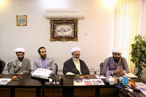بازدید تولیت مدرسه علمیه مروی تهران از رسانه رسمی حوزه 