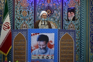 اگر کسی به دنبال مذاکره با آمریکا باشد مردم پاسخ او را می‌دهند