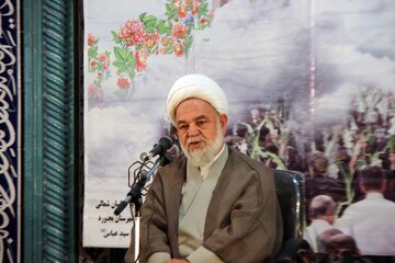 خدمت به مردم در زمره بالاترین عبادات و افضل قُرُبات است