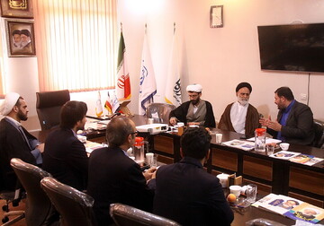 گزارشی از نشست مدیران روابط عمومی حرم حضرت معصومه (س) با خبرگزاری حوزه