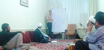 دوره آشنایی با «اقتصاد به سبک مطالعه‌محور» برگزار شد