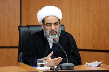 تصاویر/ نشست هم اندیشی اساتید مرکز فقهی ائمه اطهار (ع)