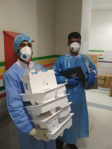 فعالیت طلاب جهادگر در بخش کرونای بیمارستان شهید محمدی بندرعباس