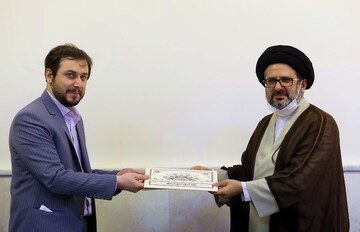 تصاویر/ توافق‌نامه همکاری مرکز مدیریت حوزه‌های علمیه و دانشکده دین و رسانه