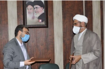 تفاهم نامه همکاری حوزه علمیه و صدا و سیمای مرکز لرستان امضا شد