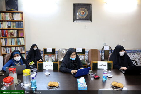 تصویری رپورٹ| حجاب کے موضوع پر حوزہ نیوز ہیڈ آفس میں خصوصی نشست