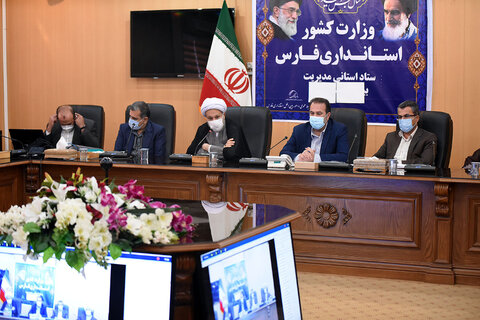 تصاویر| جلسه ویدئو کنفرانس ائمه جمعه و فرمانداران شهرستان های استان فارس