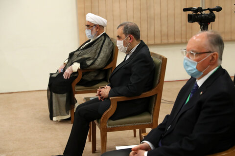 تصاویر/ دیدار نخست وزیر عراق با رهبر معظم انقلاب