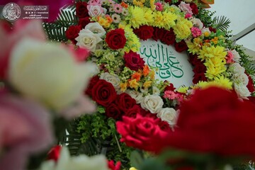 گل‌آرایی حرم علوی به مناسبت سالروز ازدواج حضرت زهرا(س) و حضرت علی (ع) + تصاویر