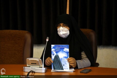 بالصور/ إقامة ندوة تخصصية حول "الحجاب والعفاف" بقم المقدسة