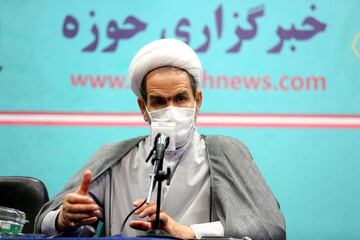 رتبه علمی ایران در منطقه اول است/  در برگزاری کنکور  دخالت نمی کنیم