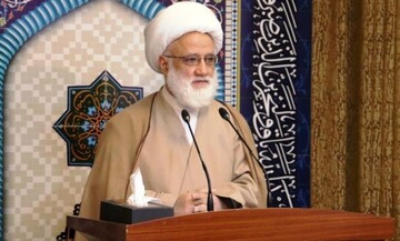 عملی که با منت باشد پذیرفته نمی‌شود