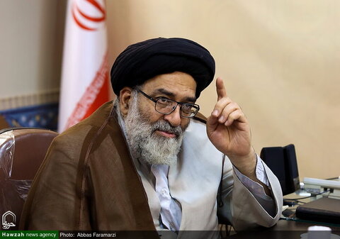 بالصور/ رئيس المجلس التنسيقي للتبليغ الديني في العاصمة طهران يتفقد وكالة أنباء الحوزة بقم المقدسة