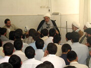 تصاویر آرشیوی از دیدار مردمی مرحوم آیت الله العظمی فاضل لنکرانی در مرداد ماه ۱۳۸۵
