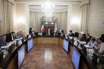 آیت الله جنتی «دبیر شورای نگهبان» ماند/ آقای سخنگو ابقا شد