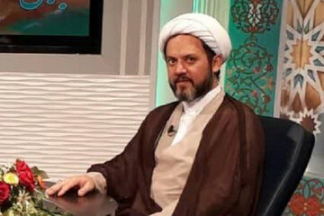 تشکر مدیر جدید حوزه علمیه خواهران سمنان از پیام‌های تبریک