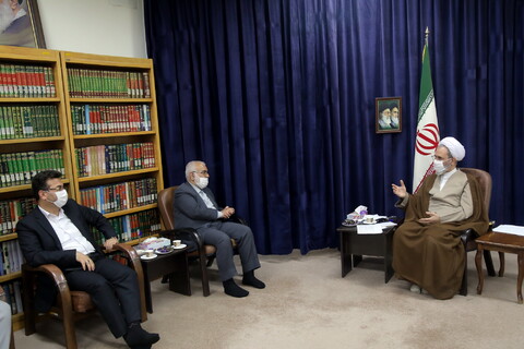 تصاویر / دیدار رئیس کمیته امداد امام خمینی (ره) با آیت الله اعرافی