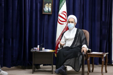 آیت الله ایمانی خدمات بزرگی در حوزه اصفهان داشت